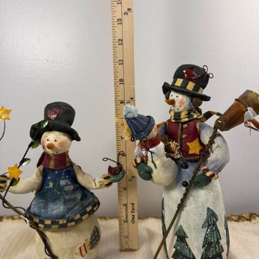 Primitive Folk Art Snowman Figurines - Set of 2 - Picture 5 of 8